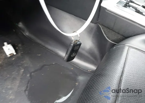 2012 Toyota Camry Se V6 z USA, uszkodzony, nr VIN 4T1BK1FK4CU005924